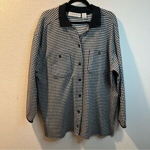 Women’s Chaus black checkered long sleeve button up polo shacket size 2X